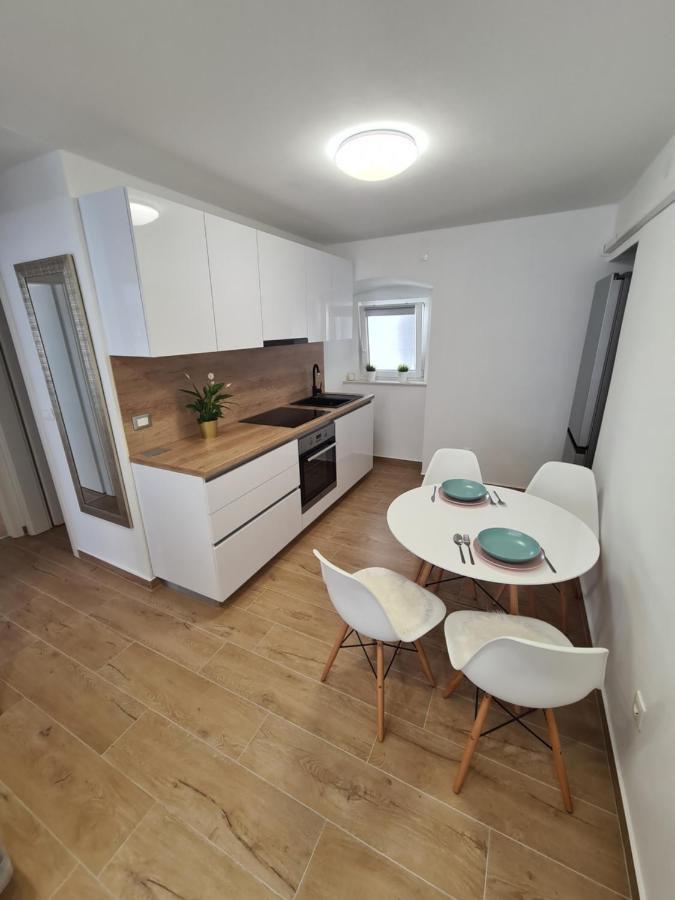 Andy Apartment